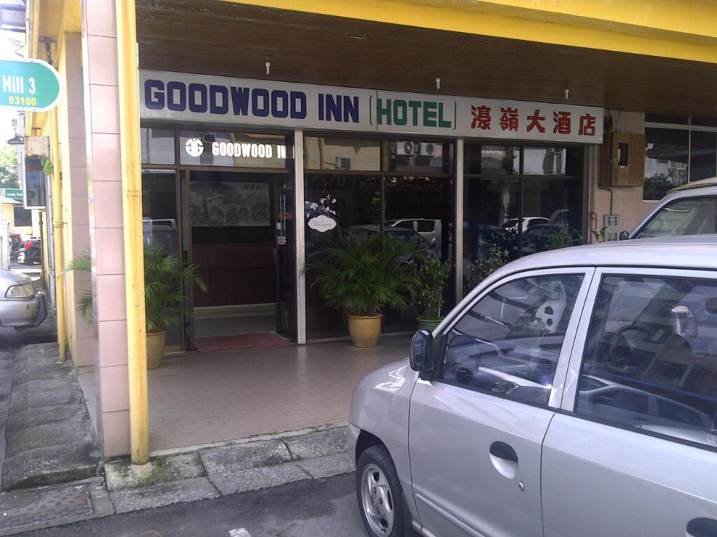 Goodwood Inn Kuching Bagian luar foto