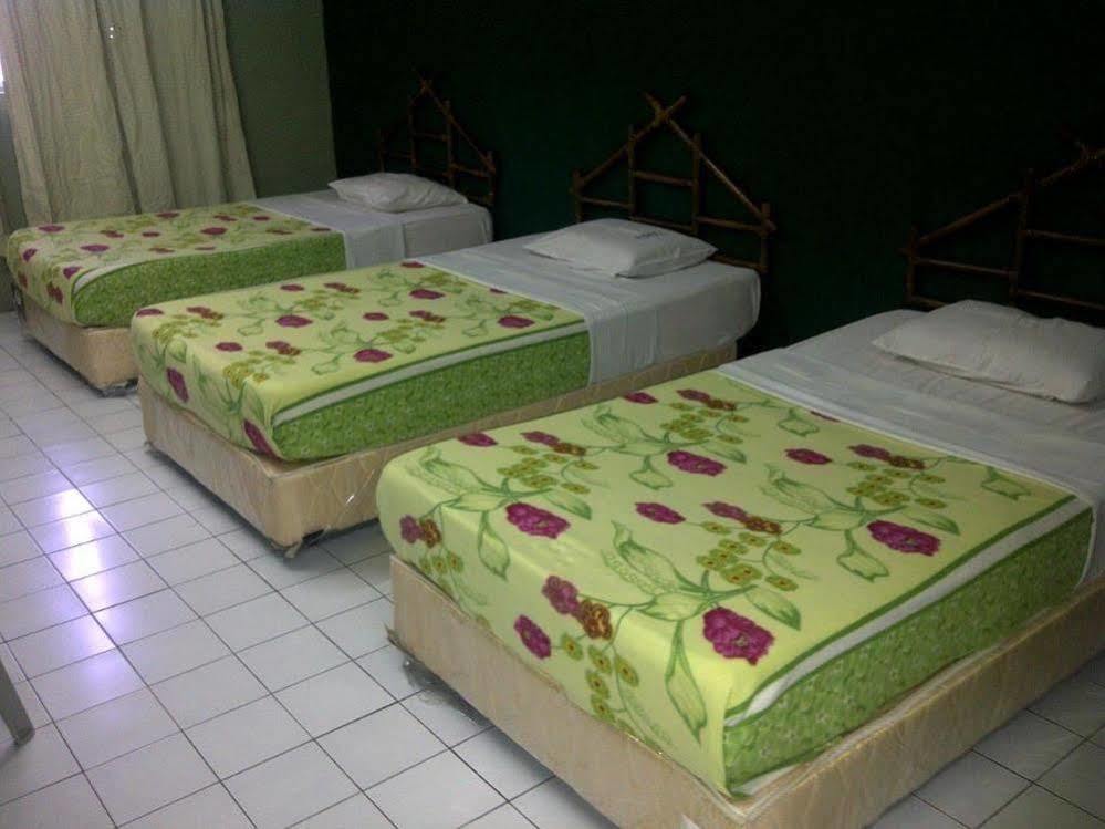 Goodwood Inn Kuching Bagian luar foto
